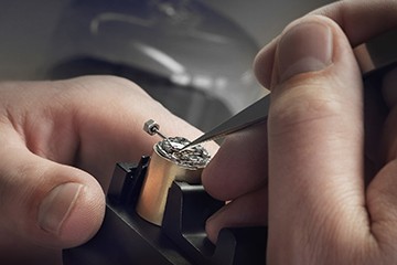 宁波欧米茄表起雾维修