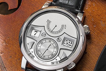 宁波欧米茄表有水雾维修