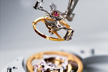 宁波欧米茄表冠掉了进水维修